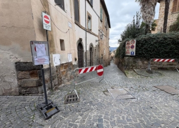Interruzione della circolazione veicolare e pedonale in via del Caccia
