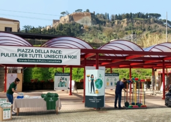 “È ora di agire: restituiamo il decoro a Piazza della Pace. Puliamola insieme!”