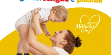 “L’amore di una mamma inizia con un dono”