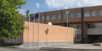 Gli studenti del Majorana-Maitani celebrano le 21 Madri Costituenti a 80 anni dal primo voto alle donne
