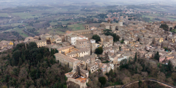 Todi, centro storico aperto ma sotto controllo elettronico