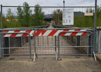Prorogata la chiusura al transito del ponte pedonale sul fiume Paglia