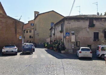 Lavori all’Istituto Professionale, divieto di sosta delle auto in Piazza Santa Chiara