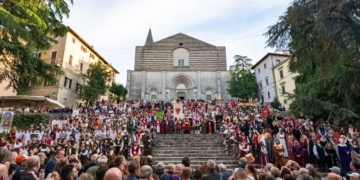 Todi torna ai fasti del Medioevo con la Disfida di San Fortunato